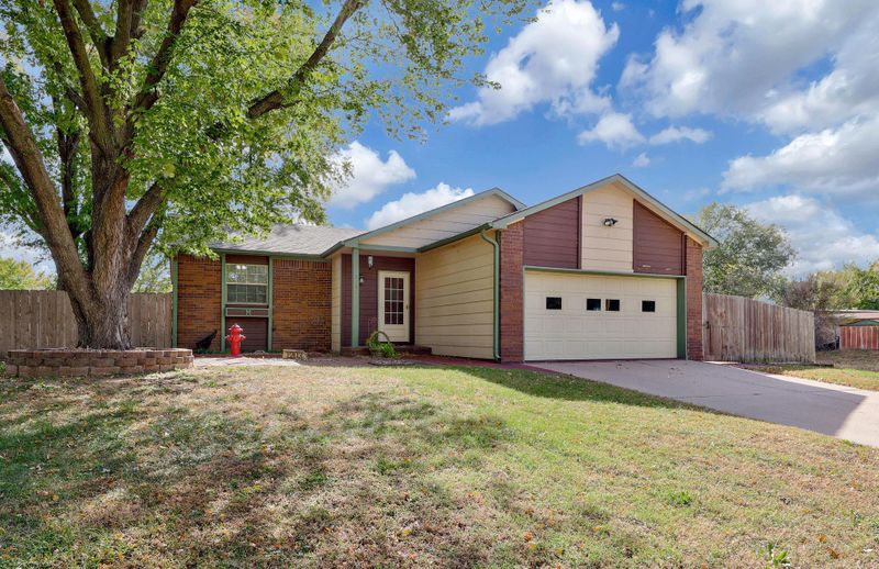 1203 E Kemper St, Wichita, KS 67216-4225