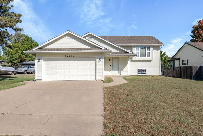 10310 E Osie Cir, Wichita, KS 67207