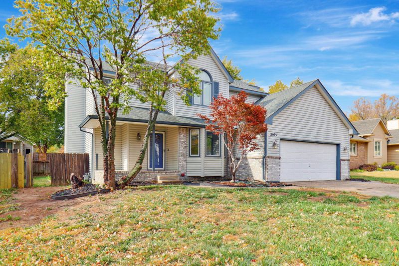 2503 N Button Bush Cir, Derby, KS 67037