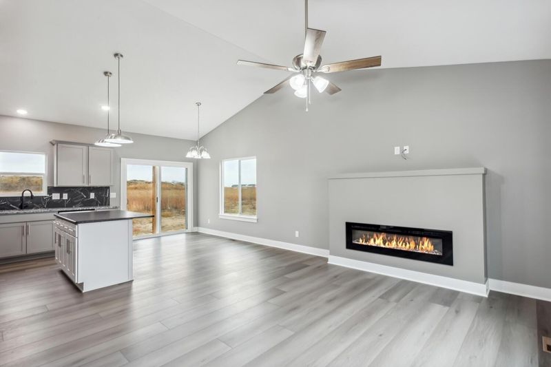 8974 E Summerside Pl, Bel Aire, KS 67226