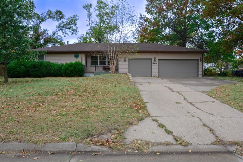 303 College, Halstead, KS 67056