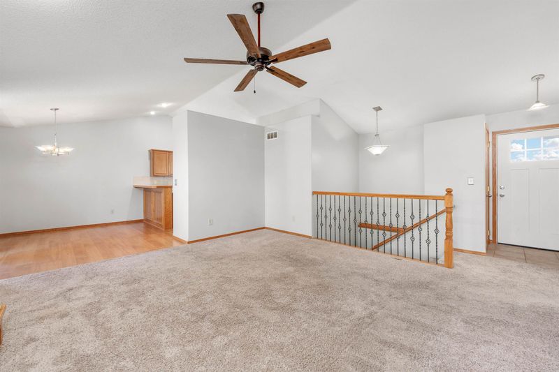 2825 N Button Bush St, Derby, KS 67037