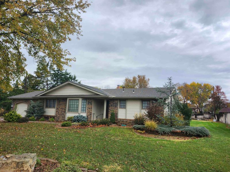 15840 E Stratford Row, Wichita, KS 67230