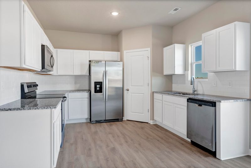 3051 E Highridge Ct, Park City, KS 67219