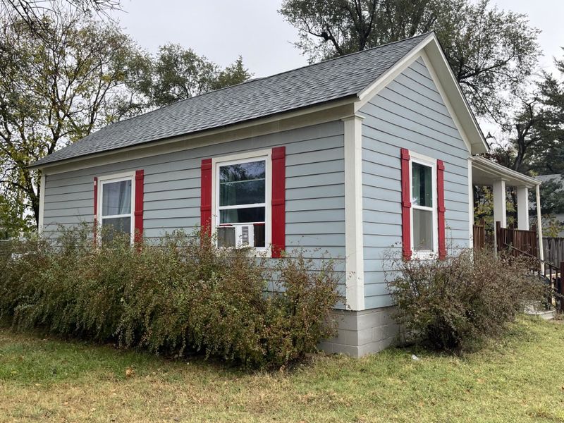 402 E 6th, Newton, KS 67114