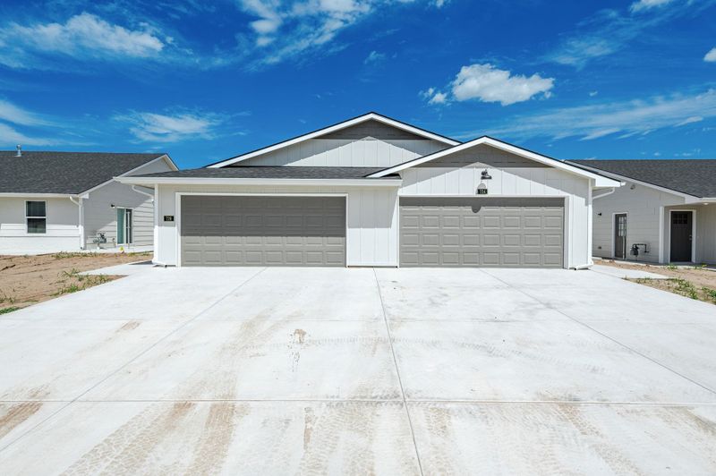 5019-5021 S Sycamore Ave, Wichita, KS 67217