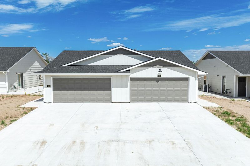5019-5021 S Sycamore Ave, Wichita, KS 67217