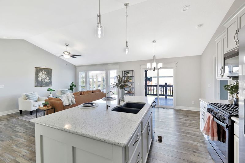 2212 E Sunset St, Goddard, KS 67052