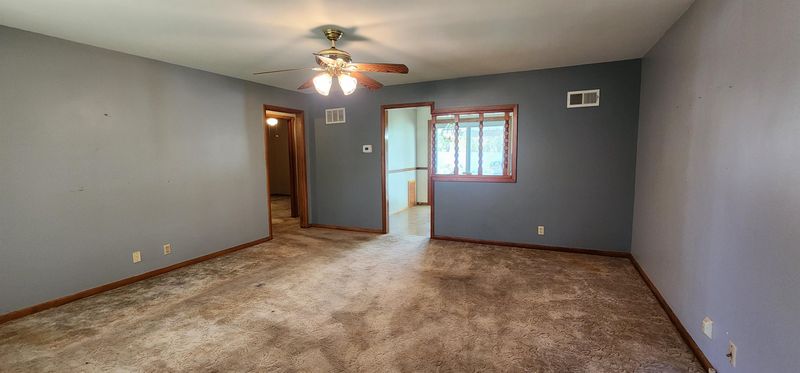1209 Allison St, Newton, KS 67114