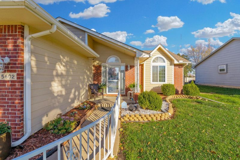 5602 Shadowridge St, Wichita, KS 67220