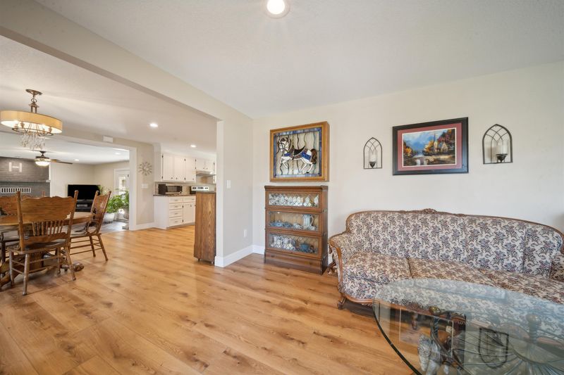 215 N Wolf St, Cheney, KS 67025