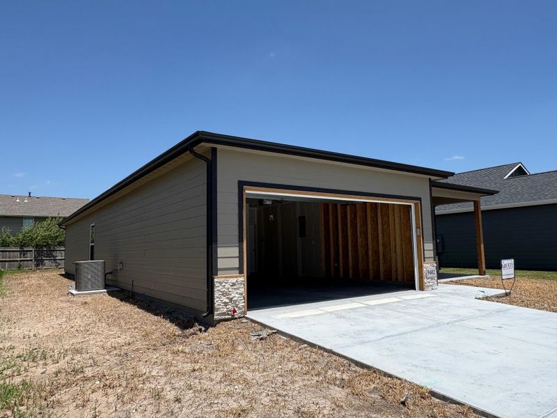 9312 E Creed St, Wichita, KS 67210
