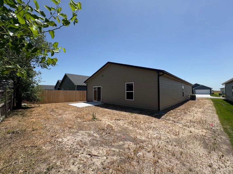 9402 E Creed St, Wichita, KS 67210