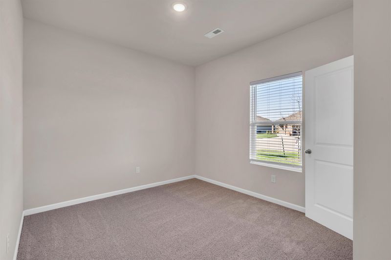 3640 E Hollandale St, Derby, KS 67037