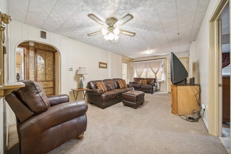 322 N Arthur St, El Dorado, KS 67042