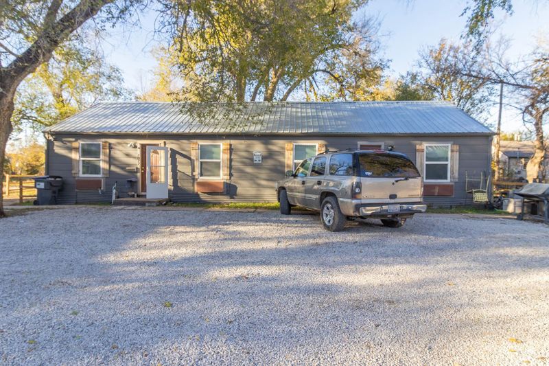 2875 - 2877 S Davidson, Wichita, KS 67210