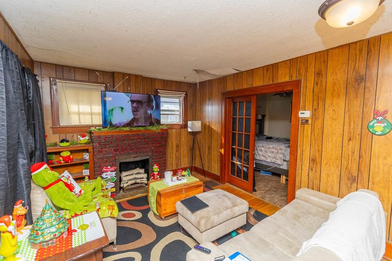 531 S Ellis St, Wichita, KS 67211