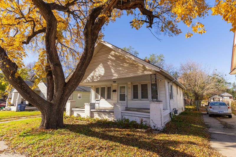 531 S Ellis St, Wichita, KS 67211