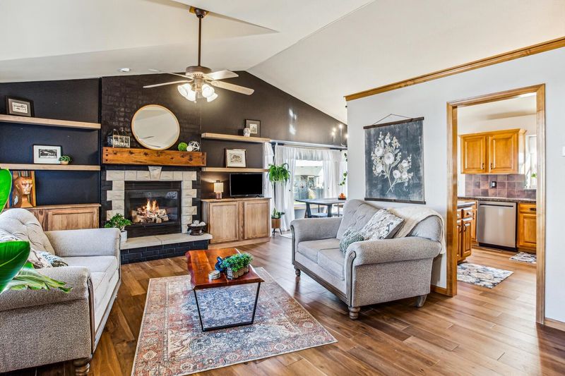 2718 E Bristol Ct, Augusta, KS 67010