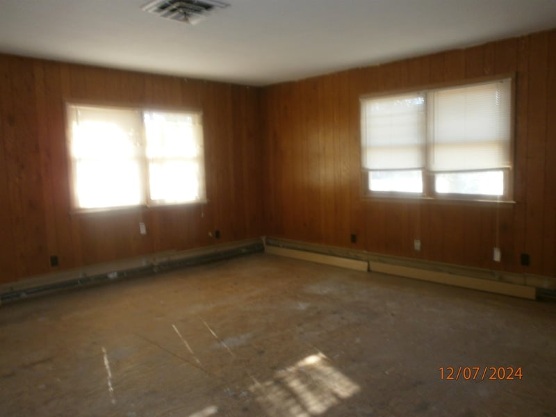 310 N Main St, Hope, KS 67451