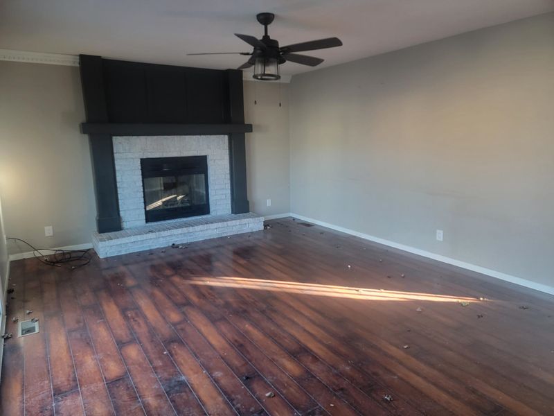 4386 N Eagle Lake Ct, Bel Aire, KS 67220