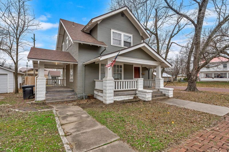 201 E Clark St, Augusta, KS 67010