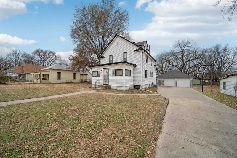 219 S Byers Ave, Clearwater, KS 67026