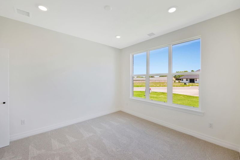 826 N Speyside Cir, Andover, KS 67002