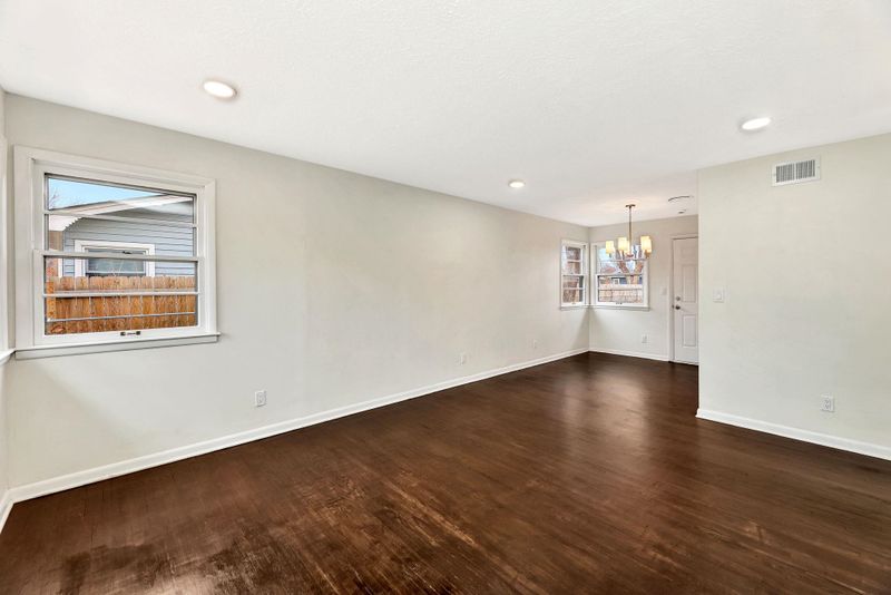 3230 S Saint Clair Ave, Wichita, KS 67217