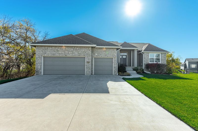 2407 N Silverdale St, Andover, KS 67002