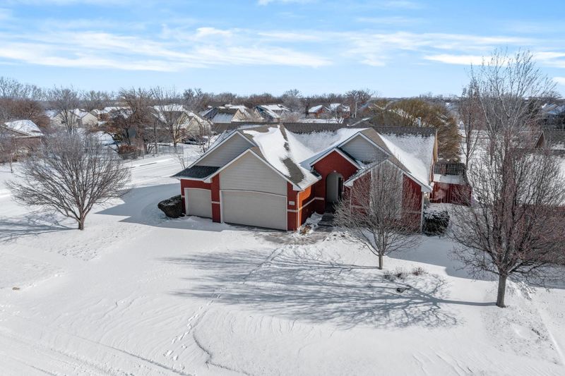 8003 W Havenhurst St, Wichita, KS 67205