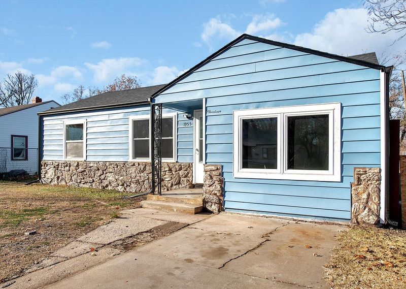 1955 N Grove Ave, Wichita, KS 67214