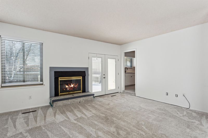 8325 E Harry St Unit 301, Wichita, KS 67207
