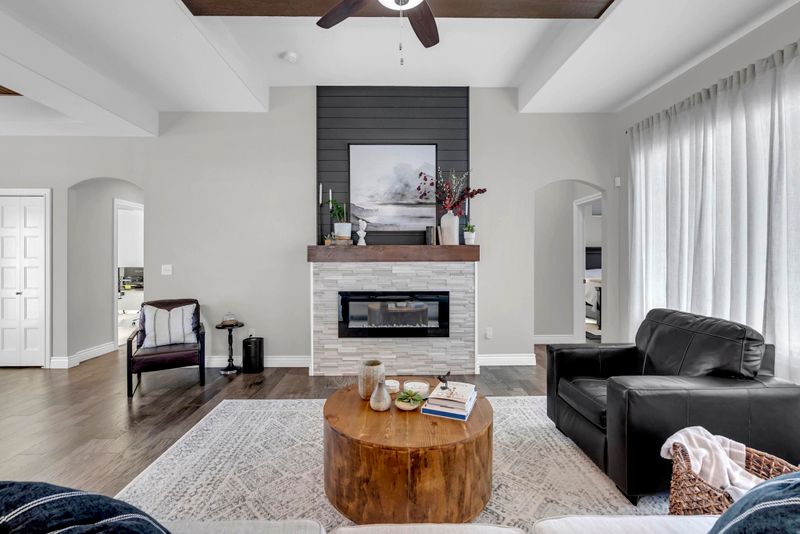 3630 Bluestem, Rose Hill, KS 67133
