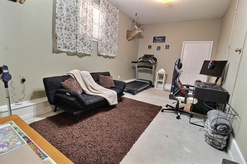205 E Pearl, Mulvane, KS 67110