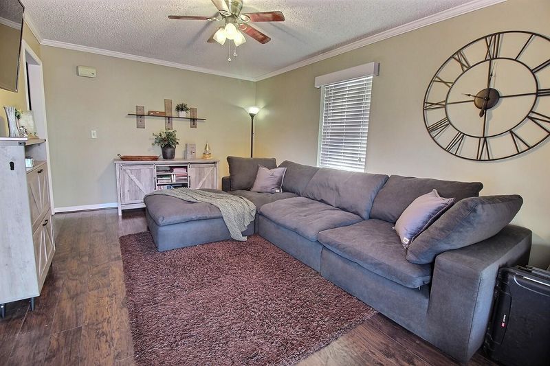 205 E Pearl, Mulvane, KS 67110