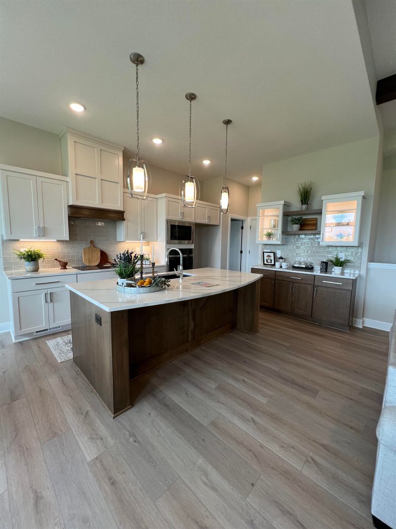 1245 W Ravendale Ln, Goddard, KS 67052