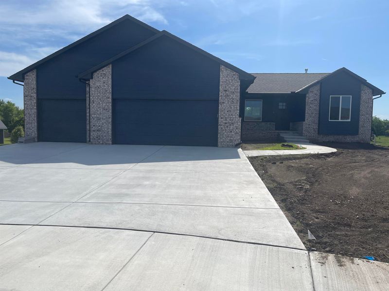 473 N Stellar Ct, Rose Hill, KS 67133