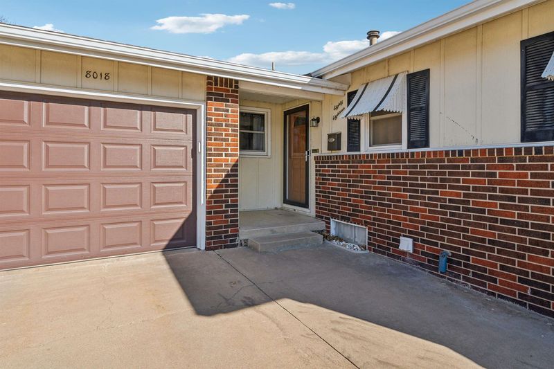8018 E Clay St, Wichita, KS 67207