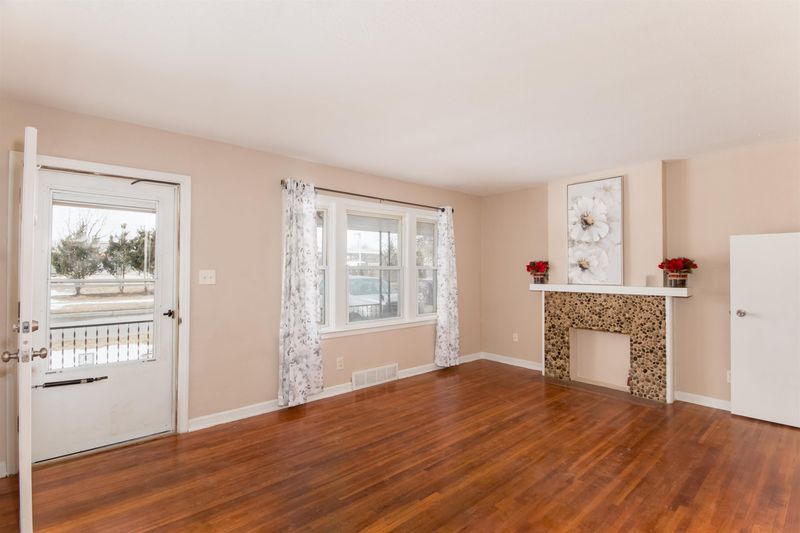 536 S Glendale St, Wichita, KS 67218