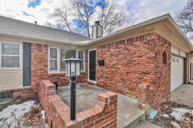 8029 E Watson Ln, Wichita, KS 67207