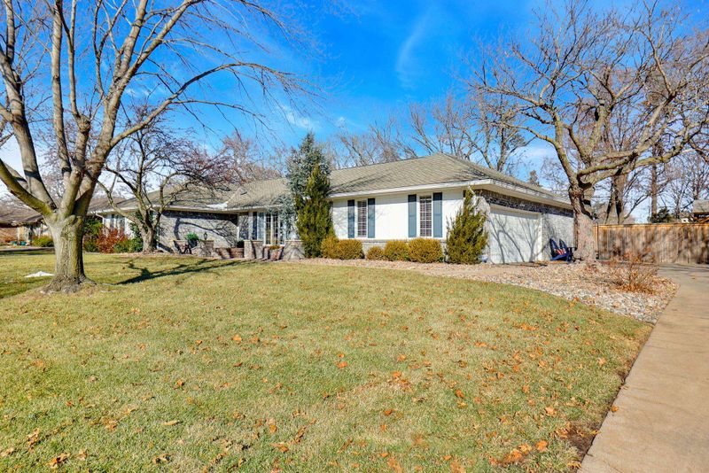 7900 E Donegal Ln, Wichita, KS 67206