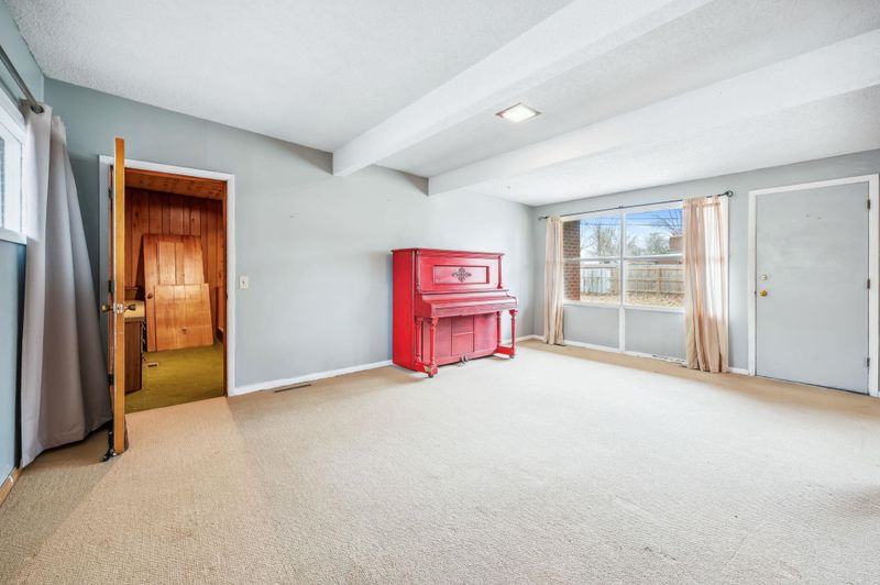 3820 N Clarence Ave, Wichita, KS 67204