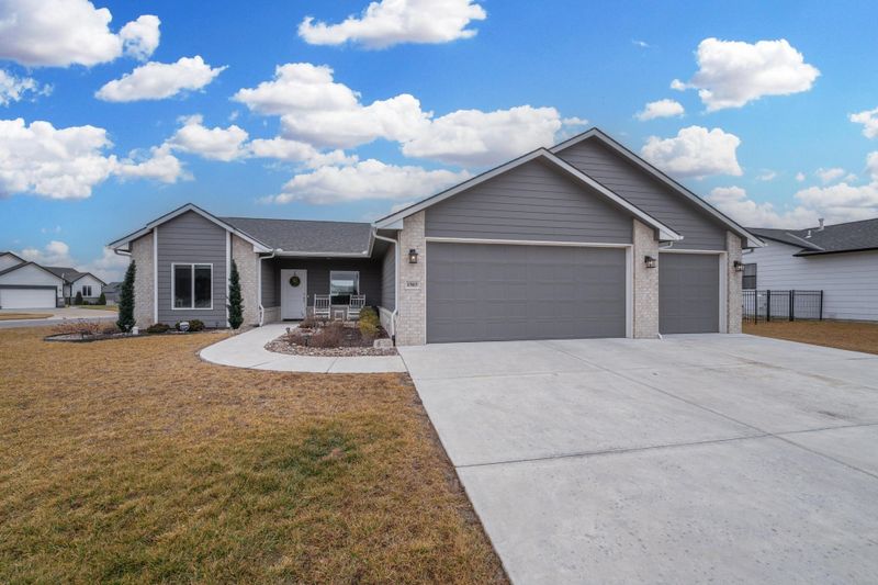 1503 N Cattail Ct, Andover, KS 67002