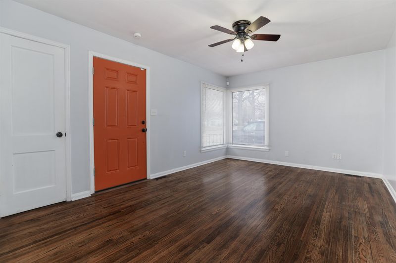 2427 E Aloma St, Wichita, KS 67211