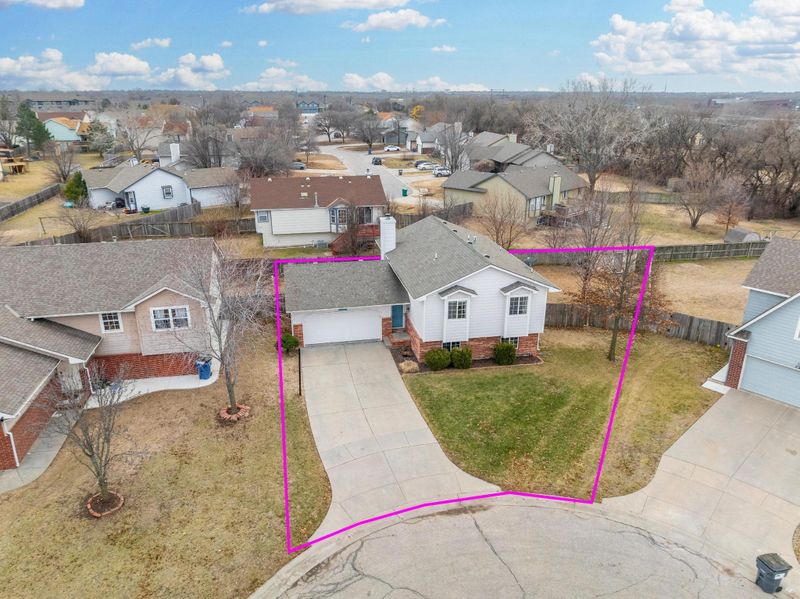 7205 E Brookview Cir, Wichita, KS 67226