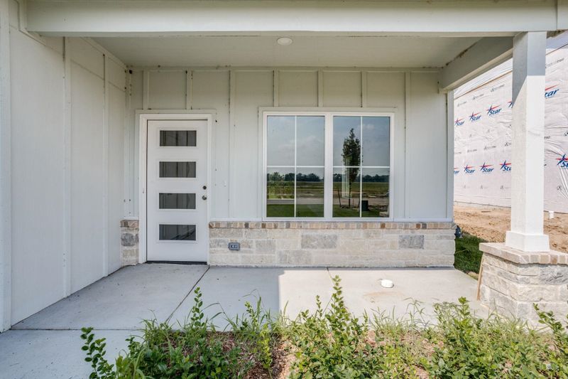 5603 Wandering Way, Maize, KS 67101