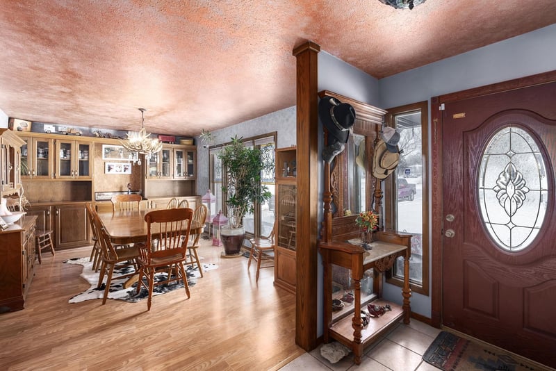 4153 N Parkwood Ln, Bel Aire, KS 67220