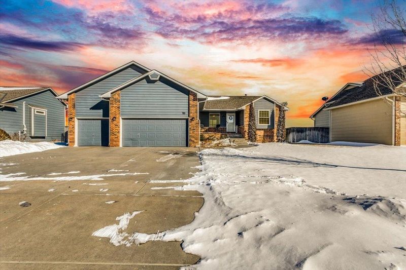710 W Slate St, Andover, KS 67002