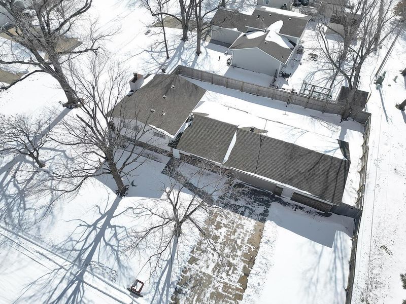 501 Cherry Ln, Newton, KS 67114